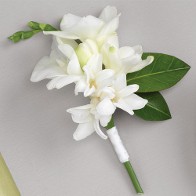 Corsages and Boutonnieres 31